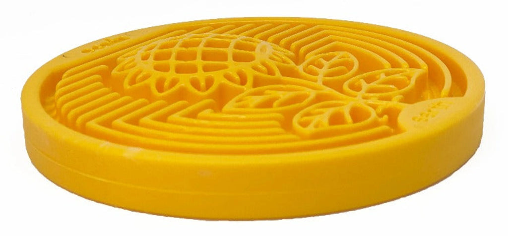 Earth Lick Mat — Durable Nylon Enrichment